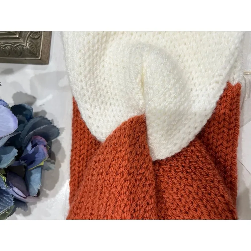 BRAND NEW! Hand made crocheted‎ ear warmer
